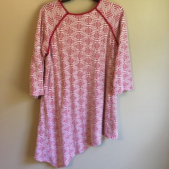 IC by conniek medium red and white top - Picture 2 of 4